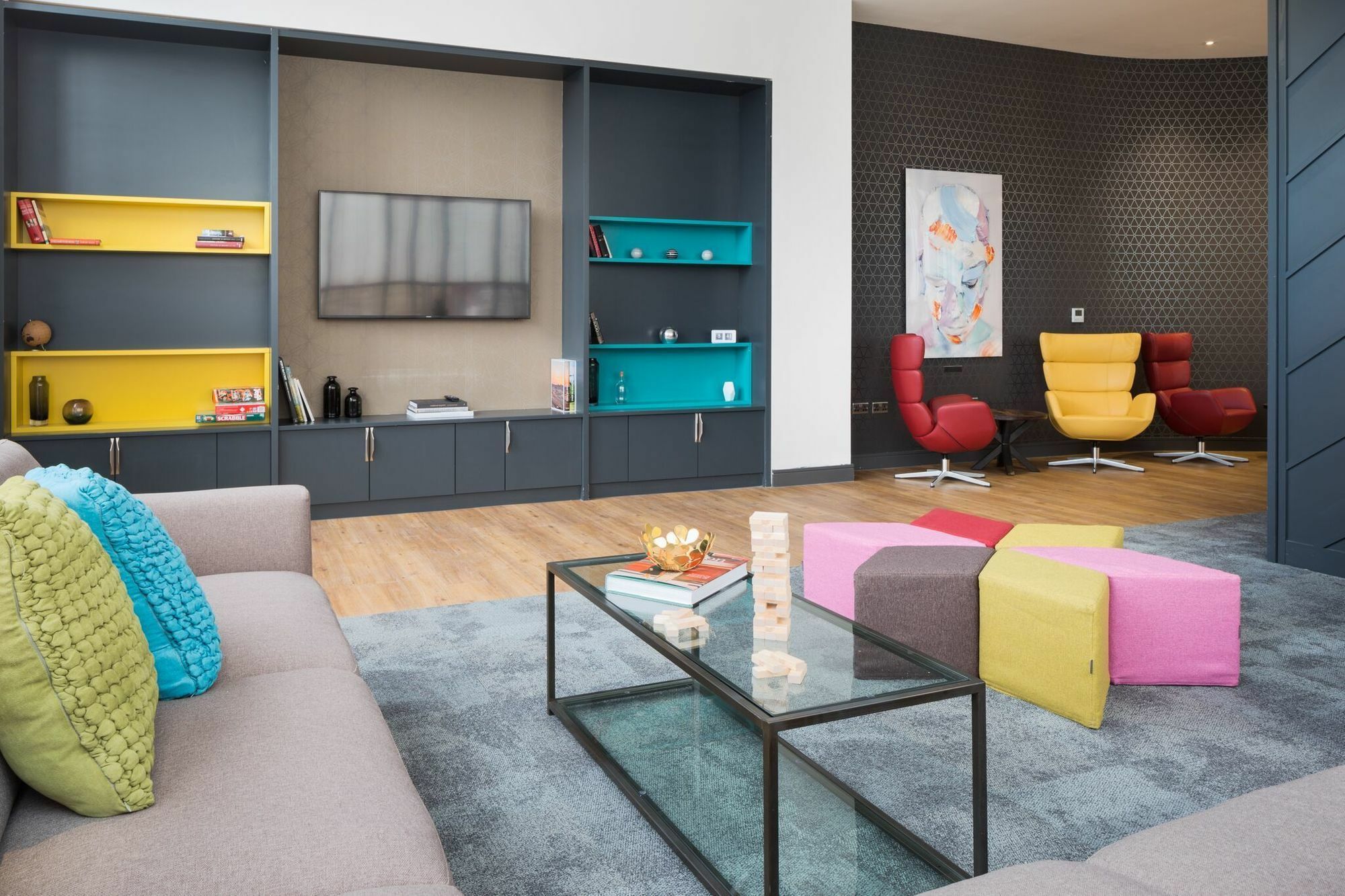 Roomzzz @ Iconinc *